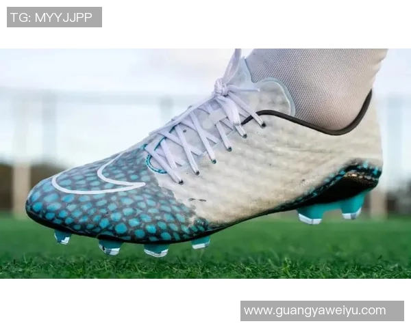 多位足球巨星选择Nike毒液足球鞋展现霸气风采 他们如何影响赛场表现